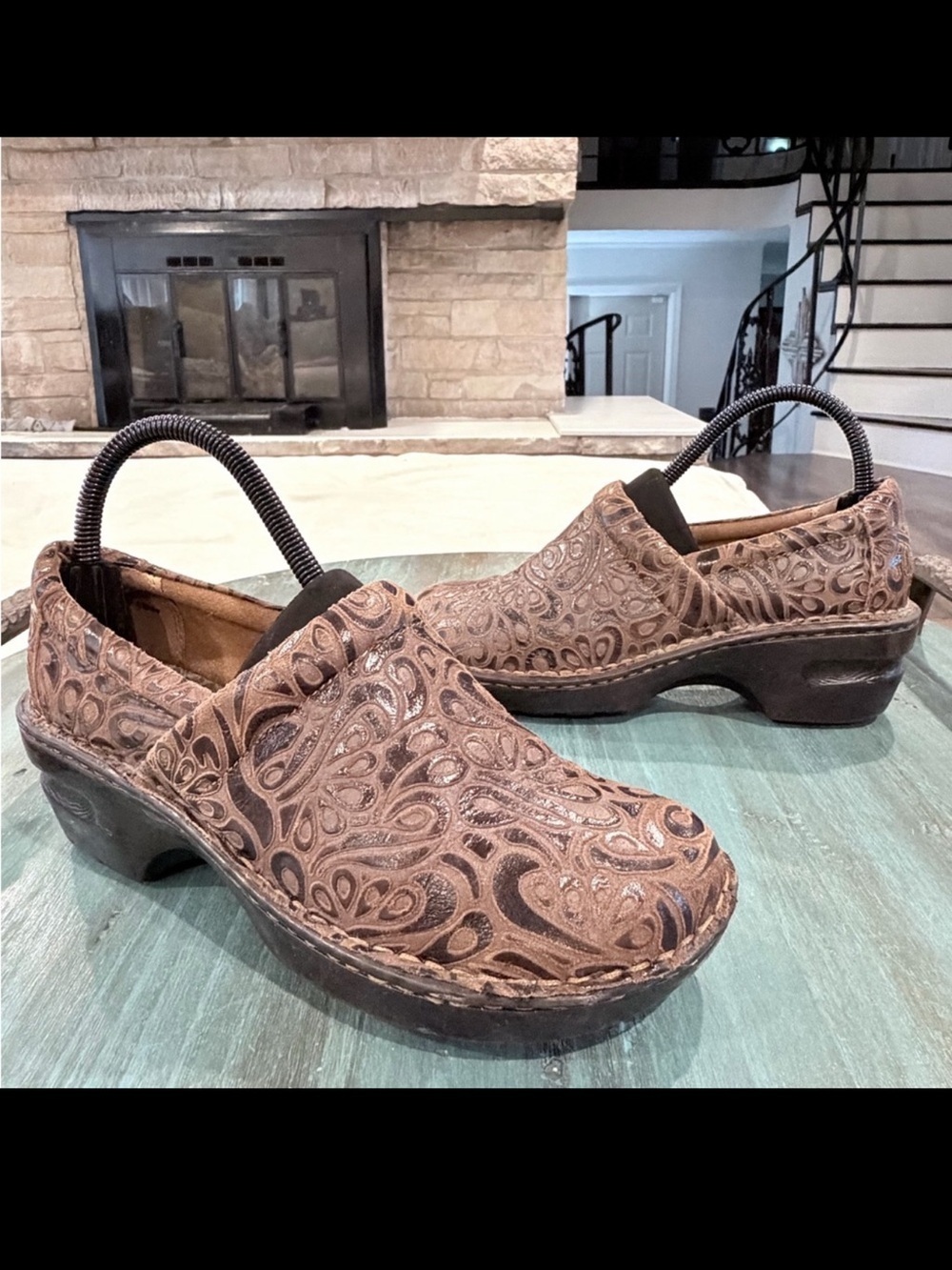 BOC Born Concept Women’s Tooled Leather Clogs Brown Floral Embossed Size 7